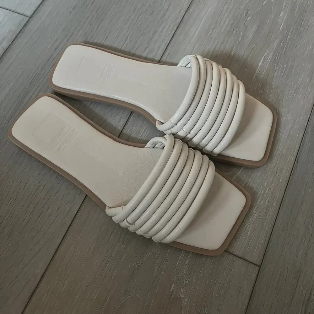 Dolce Vita CLEAR 'NYX' Women's 8 Cream Stella Slide Sandal Square Toe Neutral